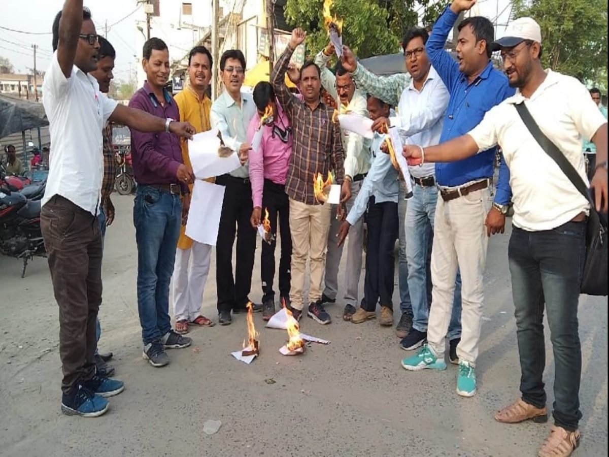 आखिर क्यों टीईटी शिक्षकों के साथ लगातार सौतेलापन होता रहता है