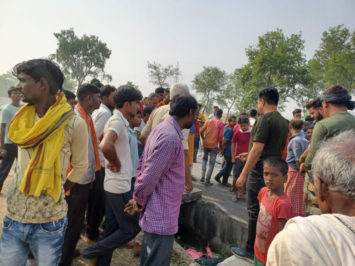 एनएच2 के किनारे नाले में मिला एक अज्ञात व्यक्ति का शव ,जांच में जुटी पुलिस