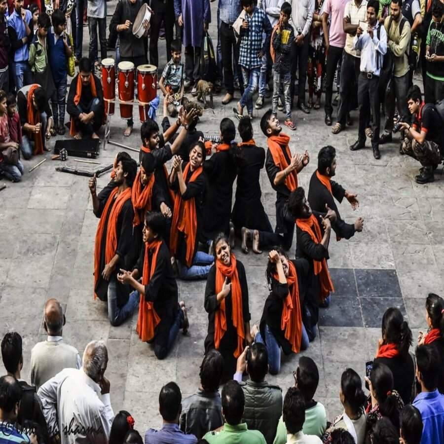 फैलेरिया से मुक्ति के लिए युवाओं ने नुक्कड़ नाटक के द्वारा जागरूकता अभियान चलाया