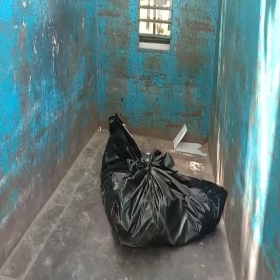कैमूर: कुदरा के पास एनएच पर गीत संगीत सुनाकर पैसे मांगने वाले को ट्रक ने रौंदा घटना स्थल पर हुई दर्दनाक मौत