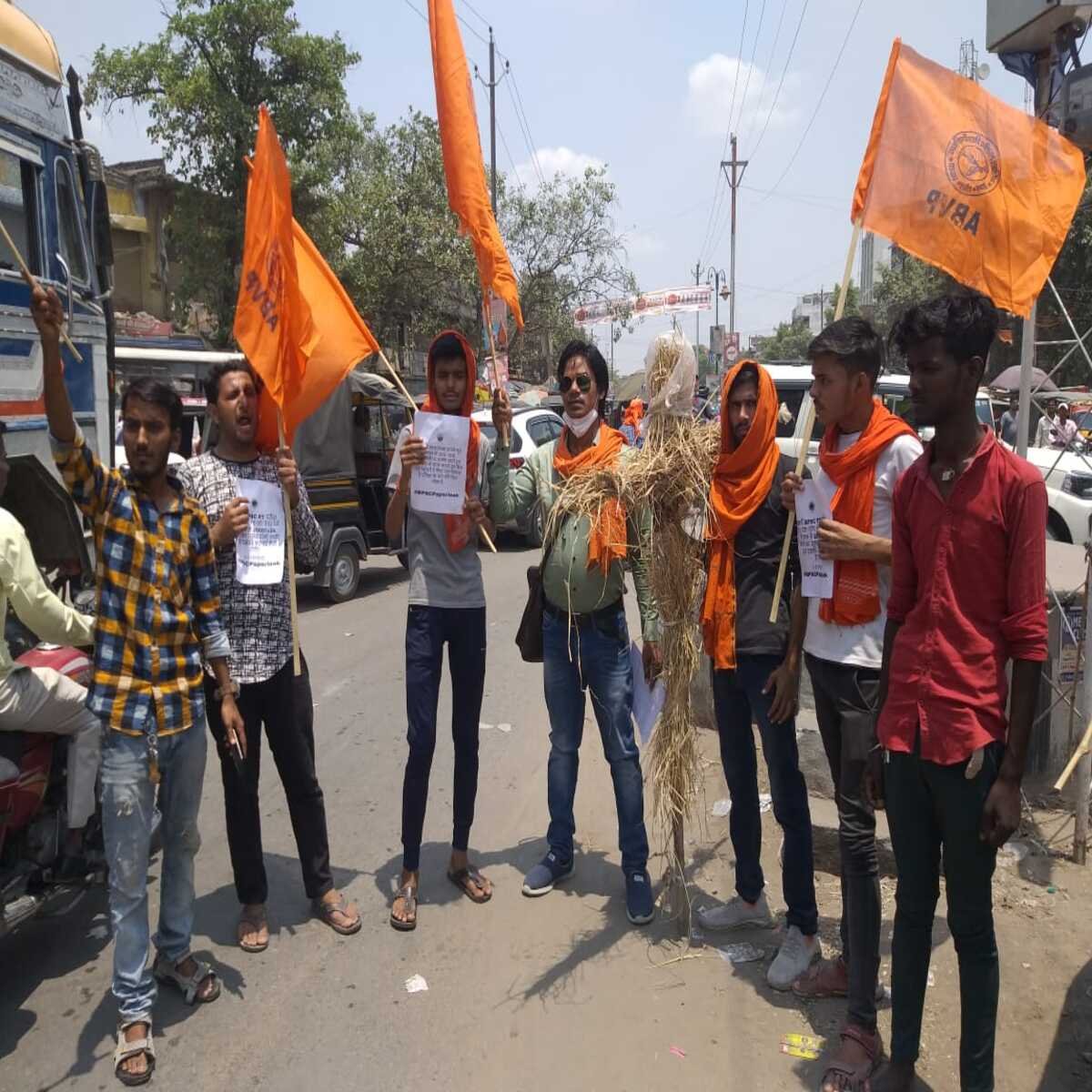 बेरोजगार छात्रों का हुआ आर्थिक नुकसान का जवाब कौंन देगा – सुरज सिंह