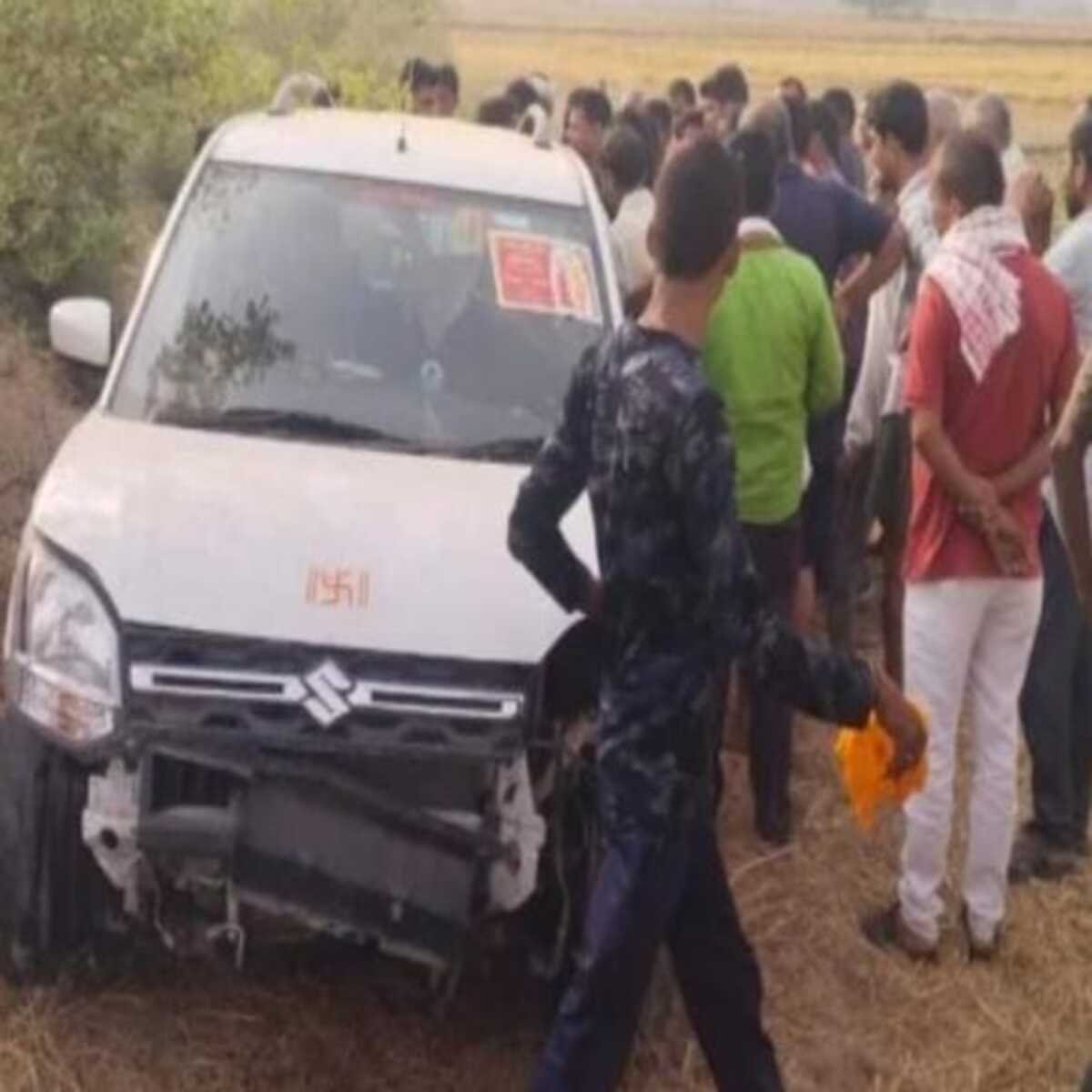 चंदौली: बारात से लौट रही तेज रफ्तार कार ने युवक को मारी टक्कर, मौके पर ही मौत