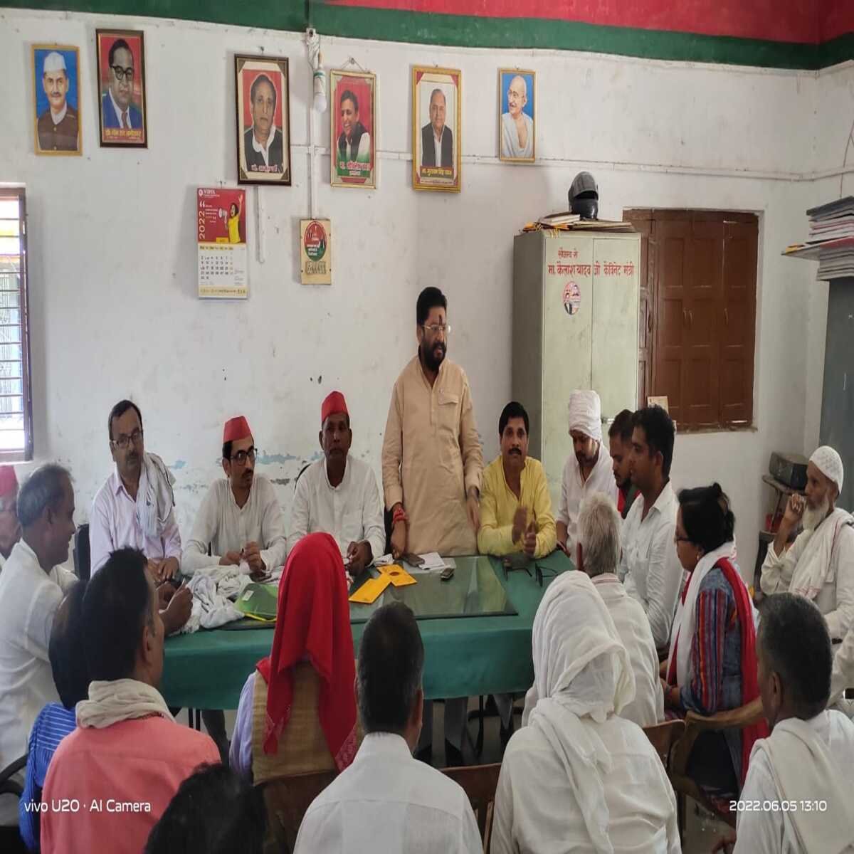 अतिक्रमण हटाने के नाम पर दुकानदारों का किया जा रहा उत्पीड़न