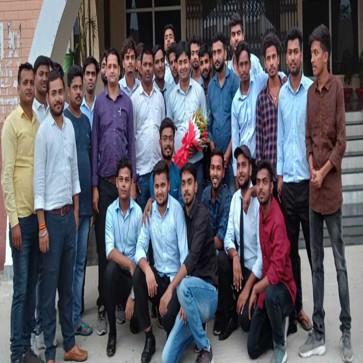 रोहतास: नम आंखों से दी गई विभागाध्यक्ष को विदाई