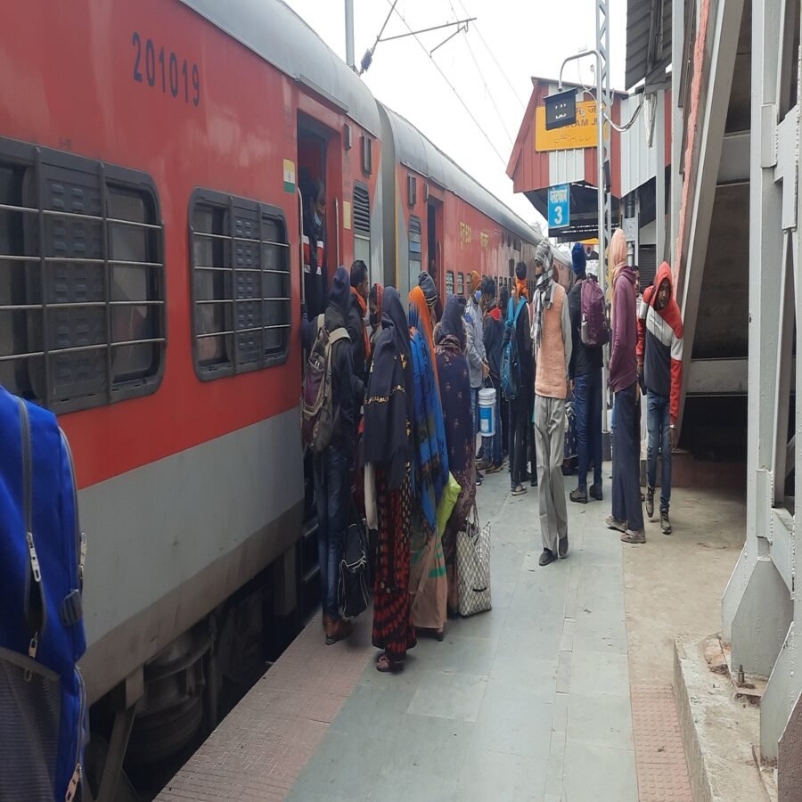 रोहतास: आरा रांची एक्सप्रेस साप्ताहिक ट्रेन के परिचालन का विस्तार अब छपरा तक, रोहतास के लोगों को छपरा जाने में मिलेगी सहुलियत