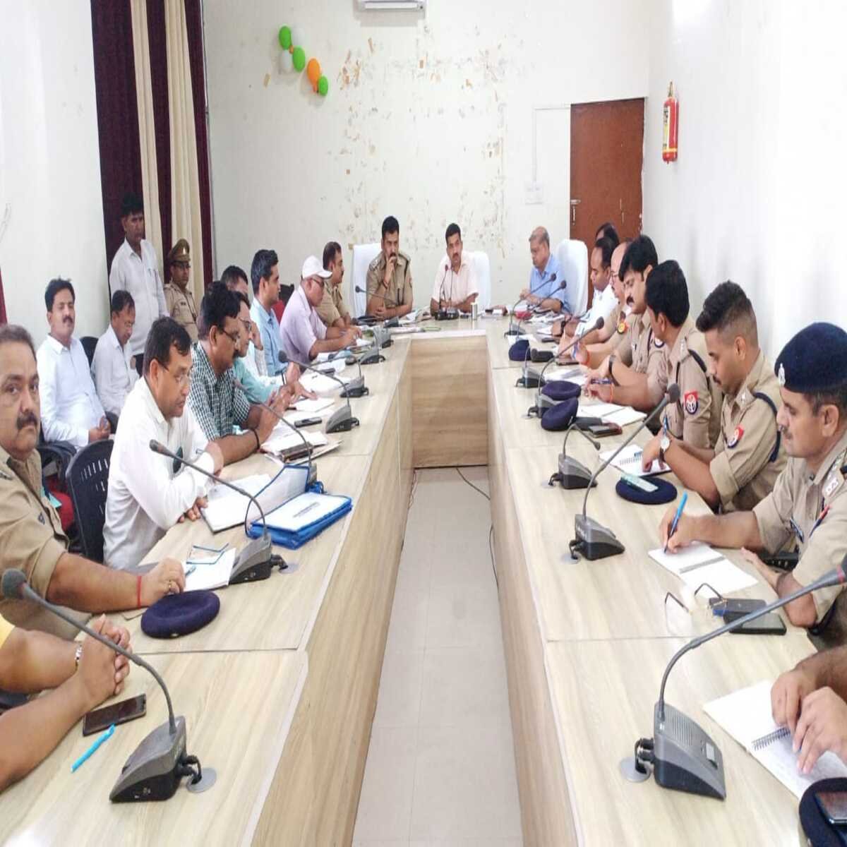 चंदौली: कावड़ यात्रा के दौरान आपत्तिजनक नारे ना लगाएं-डीएम
