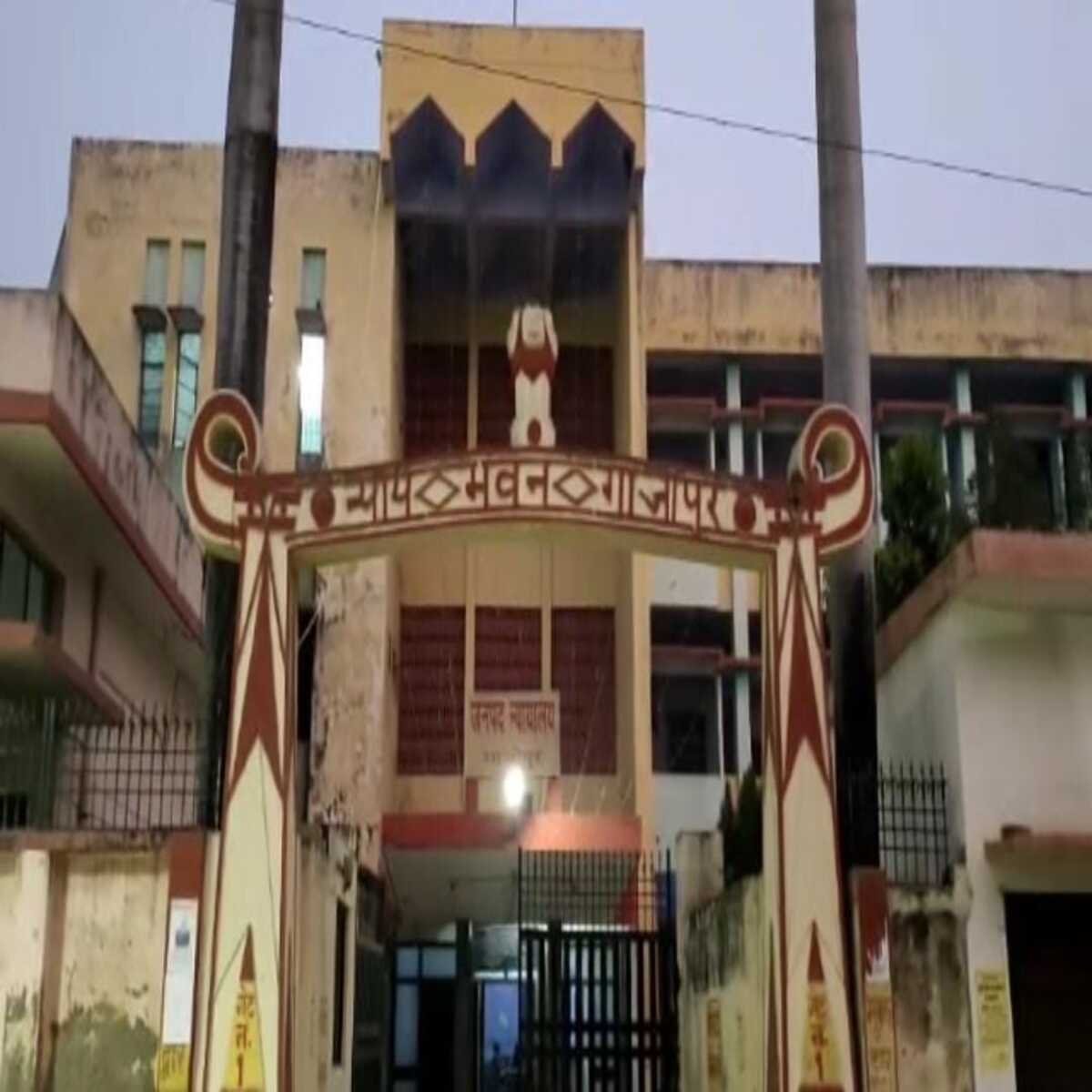गाजीपुर: नाबालिक के साथ अप्राकृतिक दुष्कर्म के मामले में 20 साल की कड़ी कैद के साथ 10 हजार रुपये के अर्थदंड