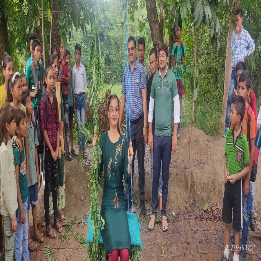 सावन महोत्सव में मेहंदी, कजरी, डांडिया एवं कबड्डी प्रतियोगिता का आयोजन 