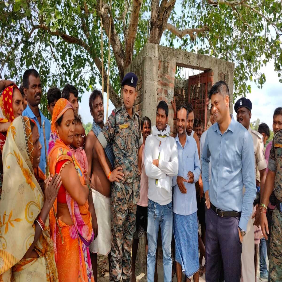 शिवसागर प्रखण्ड का औचक निरीक्षण में जेई पीएचईडी सहित कई अधिकारियों के वेतन पर रोक