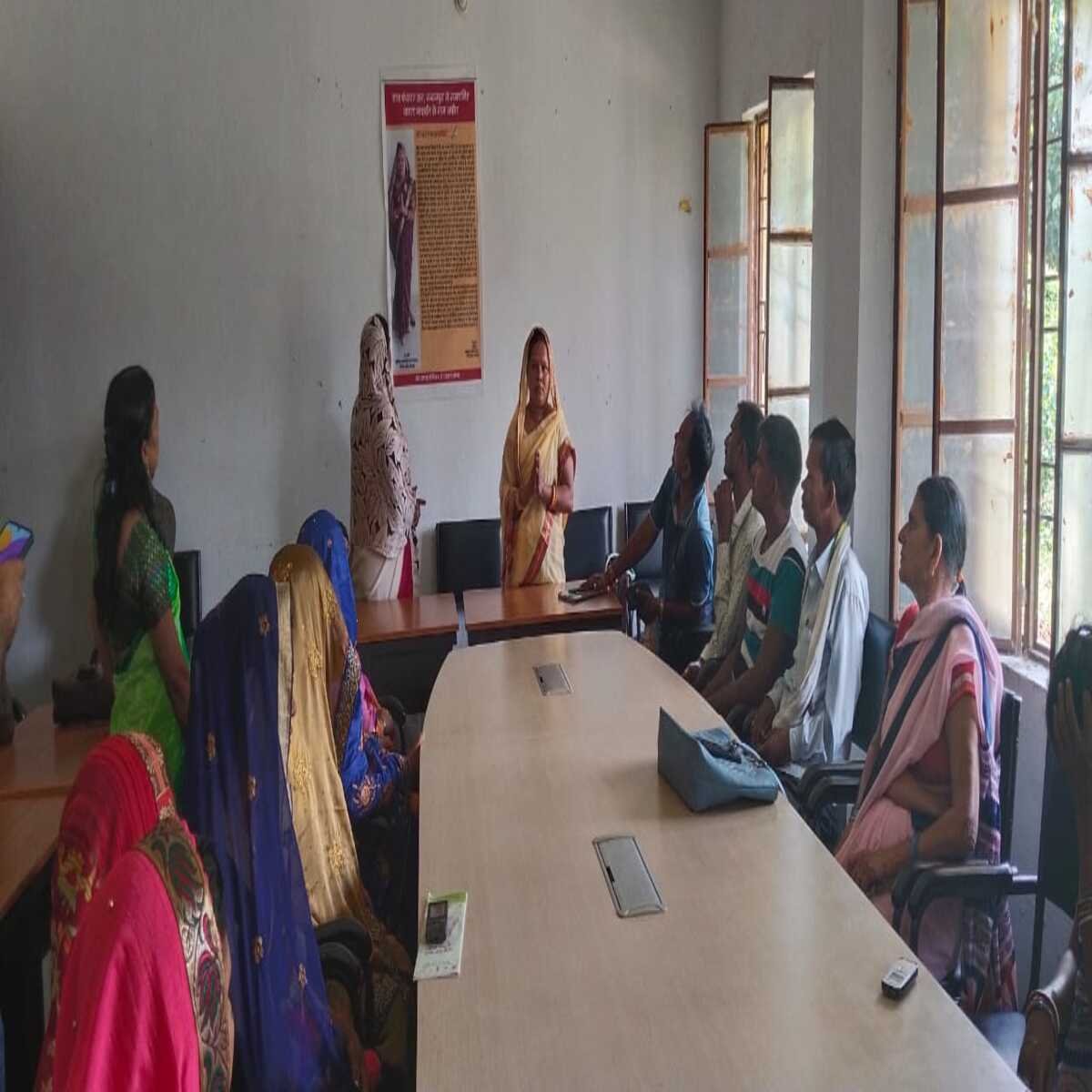 संस्थागत प्रसव की स्थिति सुधारने व परिवार नियोजन को बढ़ावा देने के लिए मुखिया ने शुरू किया हर घर दस्तक अभियान