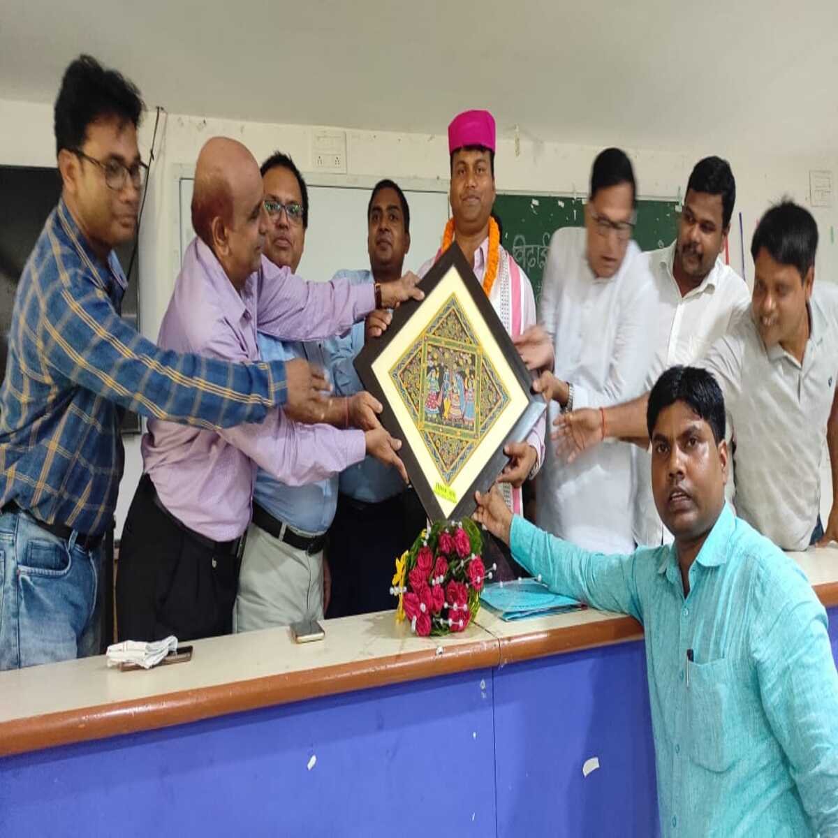 विधाई सह सम्मान समारोह का आयोजन किया गया
