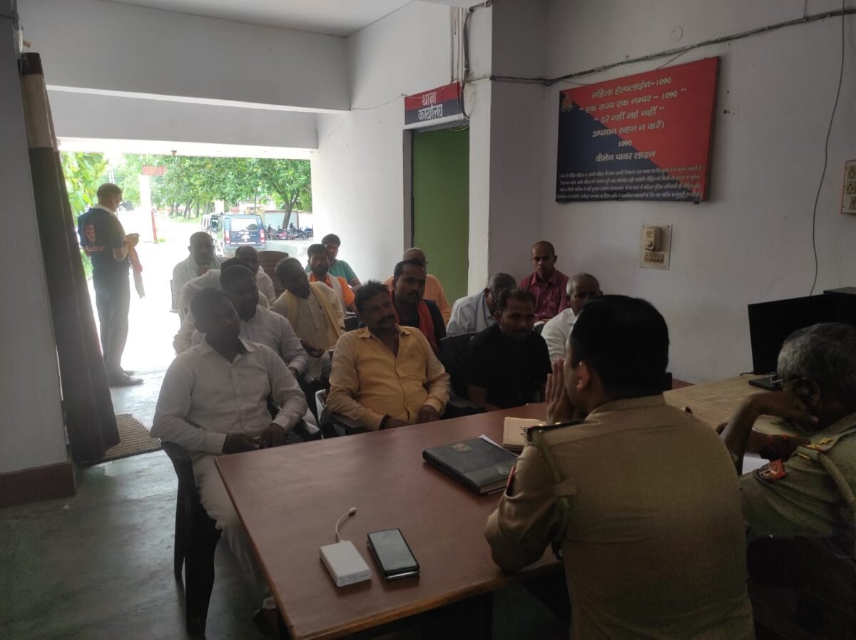 मुहर्रम में कोई शस्त्र का प्रदर्शन नही करेगा शाँति पूर्ण ढंग मनाए त्यौहार नही होगी कार्रवाही-एसओ