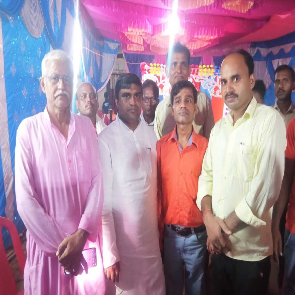 समस्तीपुर : मोरवा के युवा साहित्यकार  प्रकाश राय को मोरवा विधायक ने किया सम्मानित