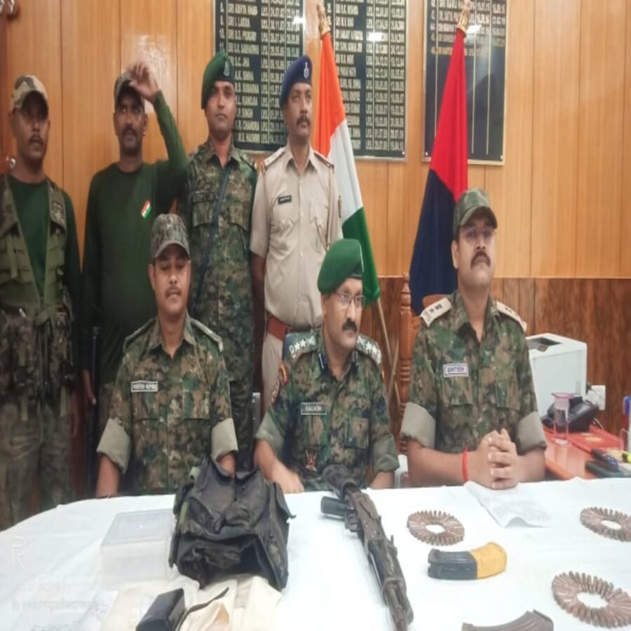 औरंगाबाद : नक्सलियों द्वारा की जा रही थी सुरक्षाबलों पर हमला करने की तैयारी, औरंगाबाद पुलिस और कोबरा के जवानों ने ध्वस्त किया नक्सलियों क़ा मंसूबा