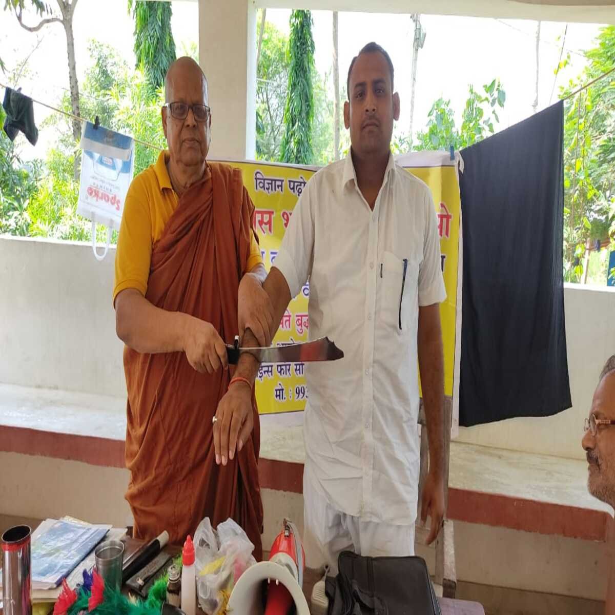 वीरपुर : भूत प्रेत जीन्न दिखाओ एक करोड़ का इनाम पाओ : भंते बुद्ध प्रकाश 