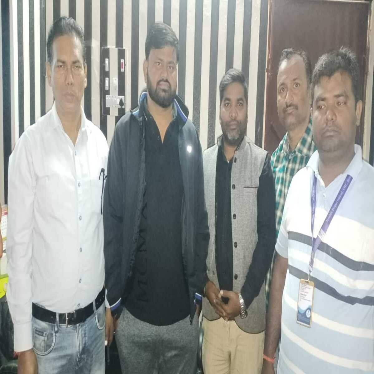  बक्सर : डुमरांव विधानसभा के एमएलए ने जिले के चार प्रखंडों को गोद लेने को जतायी सहमति