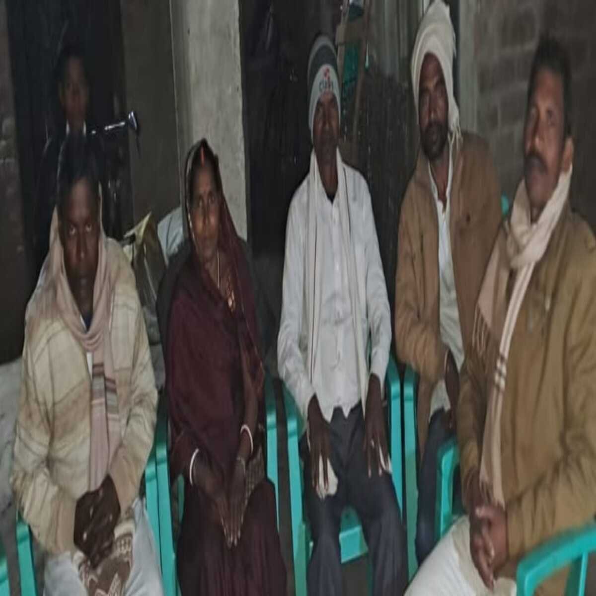 स्वच्छता अभियान को बेहतर बनाने को ले पंचायत वासियों के साथ की एक अहम बैठक