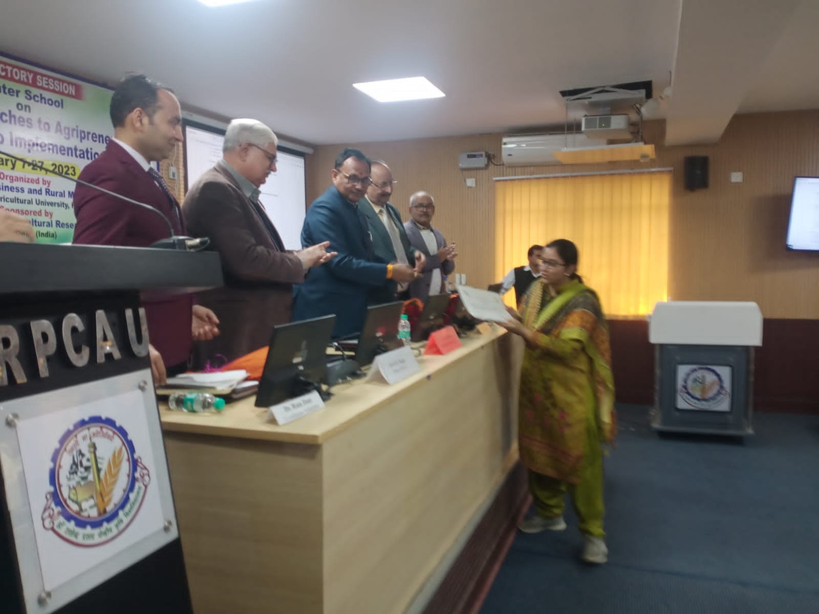 देश को अग्रणी बनाने के लिए शिक्षा एवं मानव संसाधन की भूमिका अहम: विश्वविद्यालय कुलपति