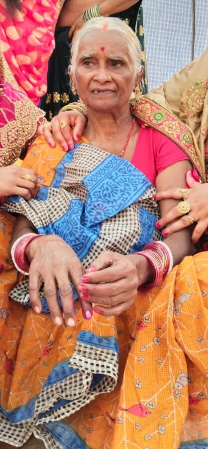 वार्ड पार्षद की सास का निधन, लोगों ने शोक प्रकट किया।।