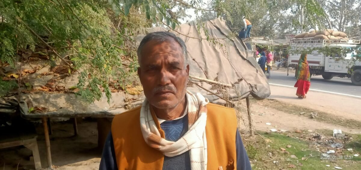 लाखों खर्च फिर भी महादलित बस्ती गंदे झील में तब्दील 