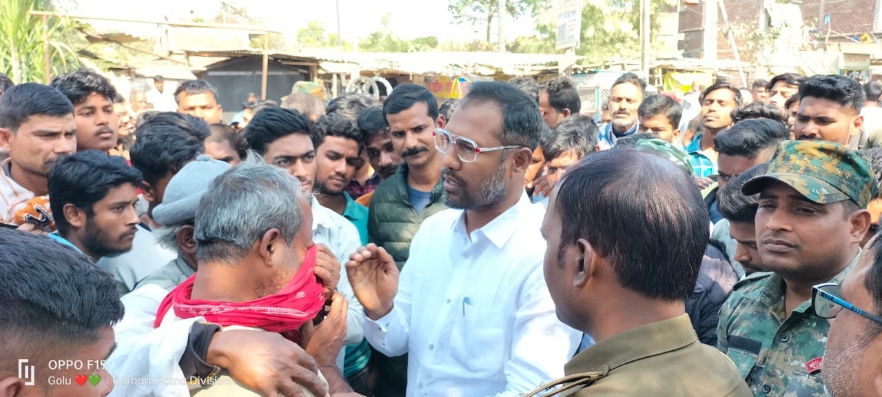 गड़हनी बागर मोड़ पर युवक को ट्रक ने रौंदा,युवक की हुई मौत 