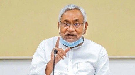 Nitish Kumar: रोहतास पहुंचे सीएम नीतीश कुमार, एक साथ देंगें कई सौगात