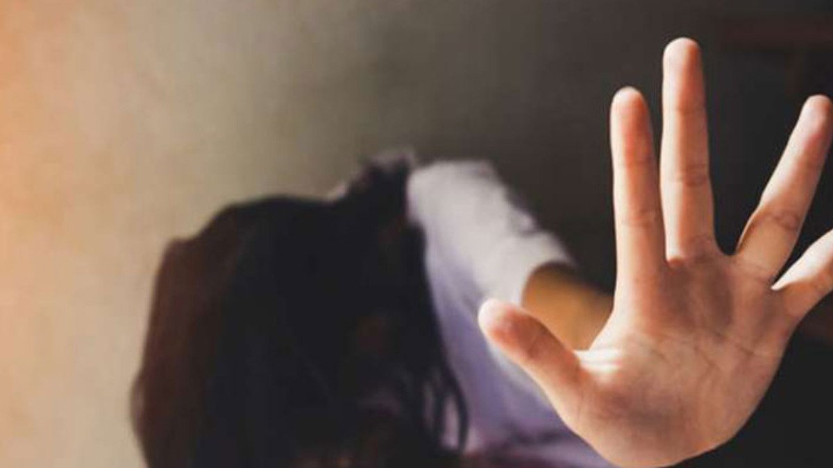 शर्मनाक: पोती संग दादा ने किया दु’ष्कर्म, 10 रुपये की नोट देकर फुसलाया!