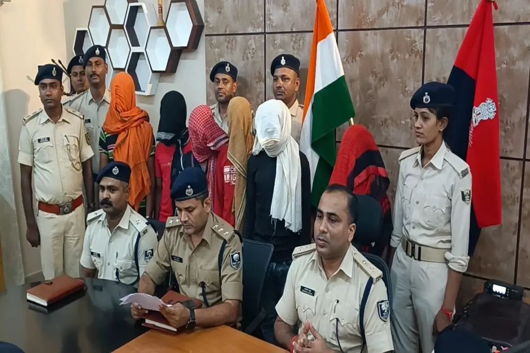 बिहार: चाउमिन वाले के प्यार में पागल हुई पत्नी, बंदिशें लगी तो उठाया खौफनाक कदम