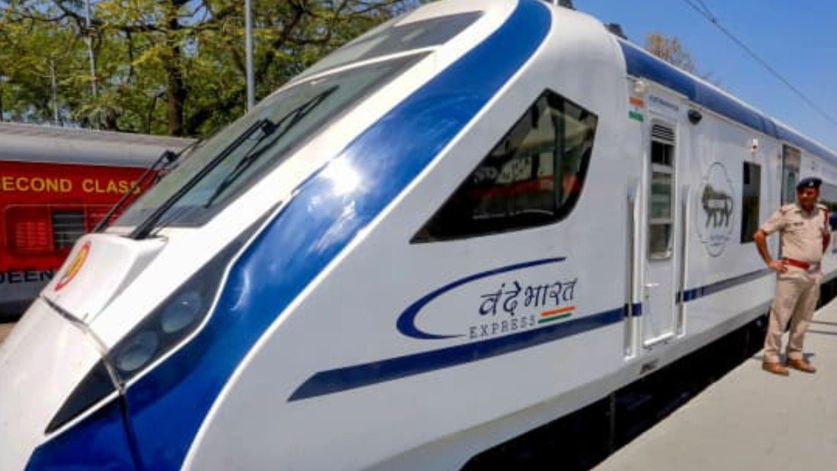 Vande Bharat Express Train: अब नए ट्रैक पर दौड़ेगी पटना-रांची वंदे भारत एक्सप्रेस ट्रेन, भारतीय रेलवे ने लिया बड़ा फैसला