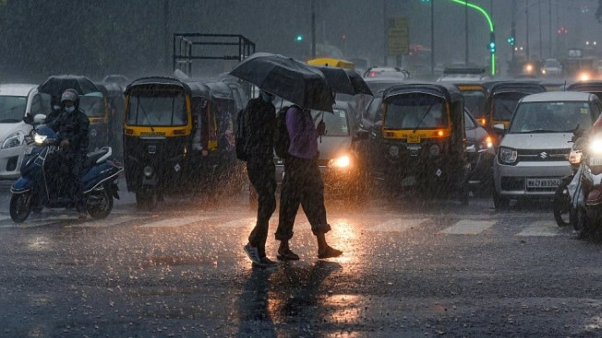 Bihar Weather Update: बिहार के इन 19 जिलों में आज तेज आंधी और बारिश का अलर्ट, जानिए गाइडलाइंस