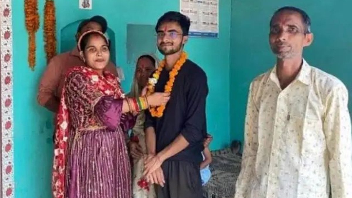 IAS Officer Success Story: ईंट-भट्ठे पर मजदूरी कर बेटे को बनाया आईएएस अधिकारी, जानिए संघर्षभरी कहानी