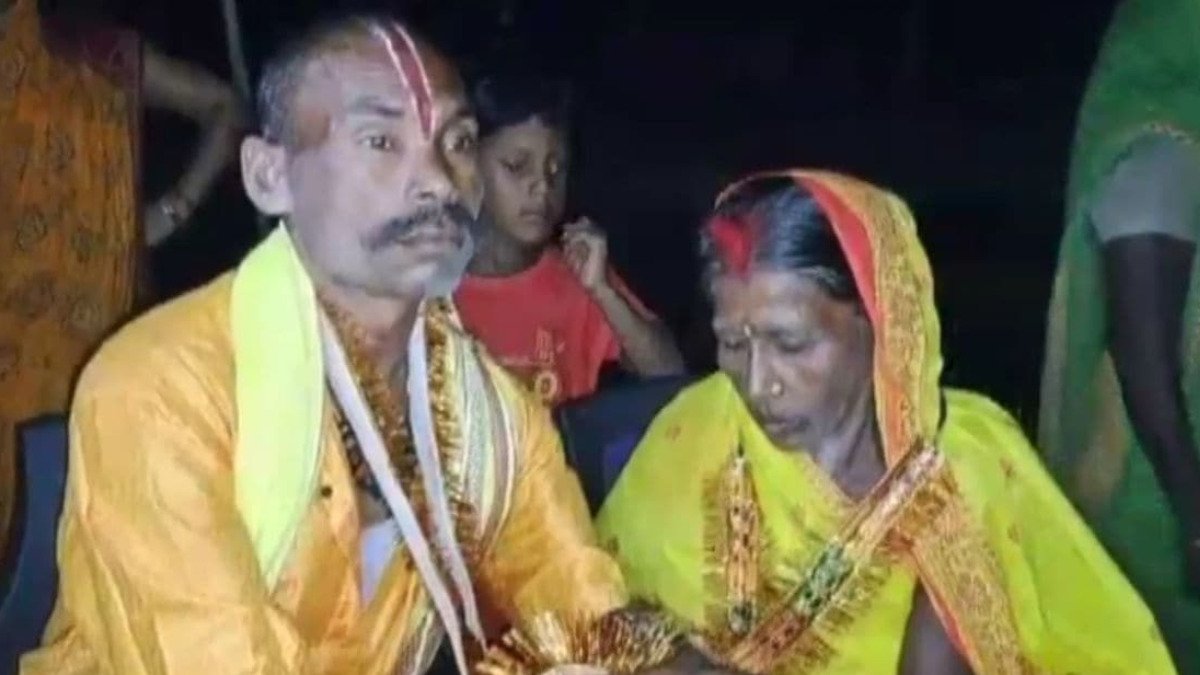 बिहार में 54 साल के दिव्यांग दूल्हे ने विधवा दुल्हन के साथ लिए सात फेरे, जानिए पूरा मामला