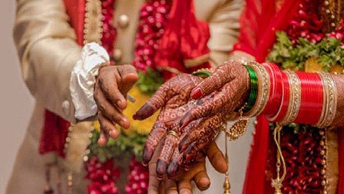 लव मैरिज करके घर आई थी बहू, शादी के बाद सामने आया रोंगटे खड़ी कर देने वाला मामला!