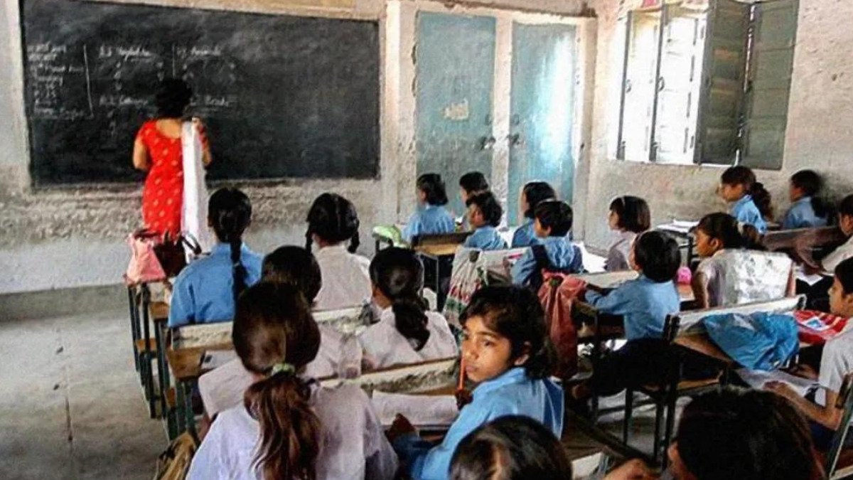 बिहार : अब नहीं चलेगी स्कूलों में टीचर्स और छात्रों की मनमानी ! जानिए शिक्षा विभाग का नया गाइडलाइंस