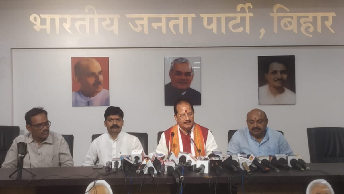 नविजय सिन्हा ने बतौर विधानमंडल में विरोधी दल नेता के पूरे किए 1 साल गिनाई उपलब्धियां, सरकार को घेरा