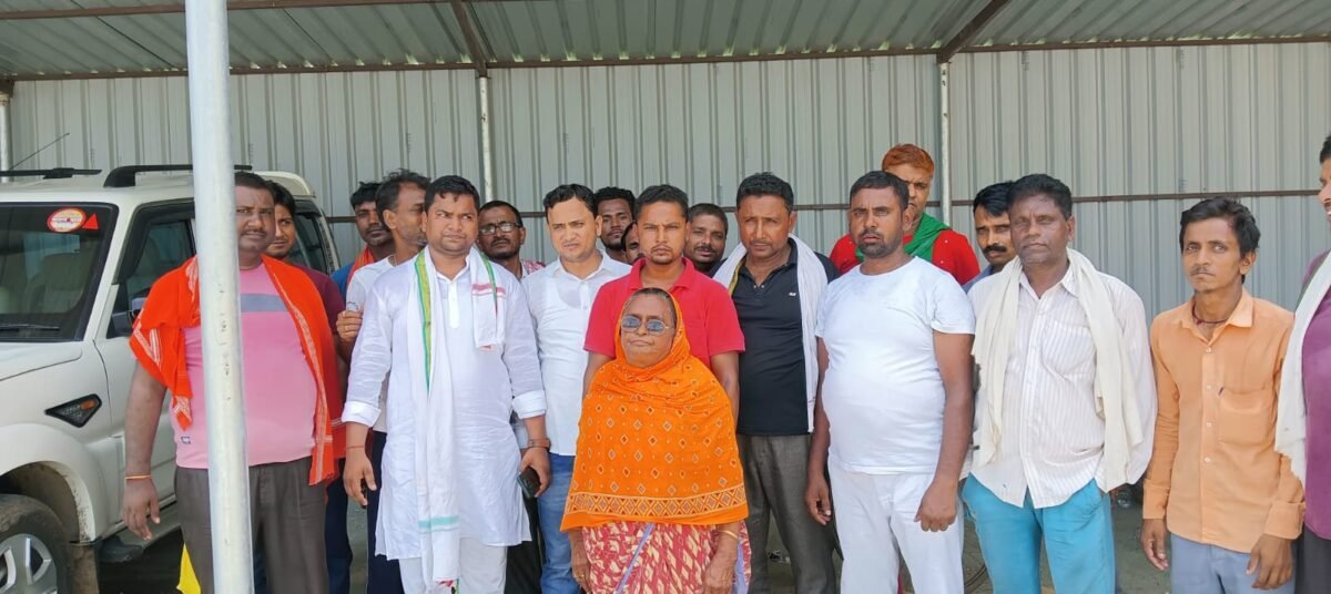 ईओ से मिला फुटपाथी दुकानदारों का प्रतिनिधिमंडल