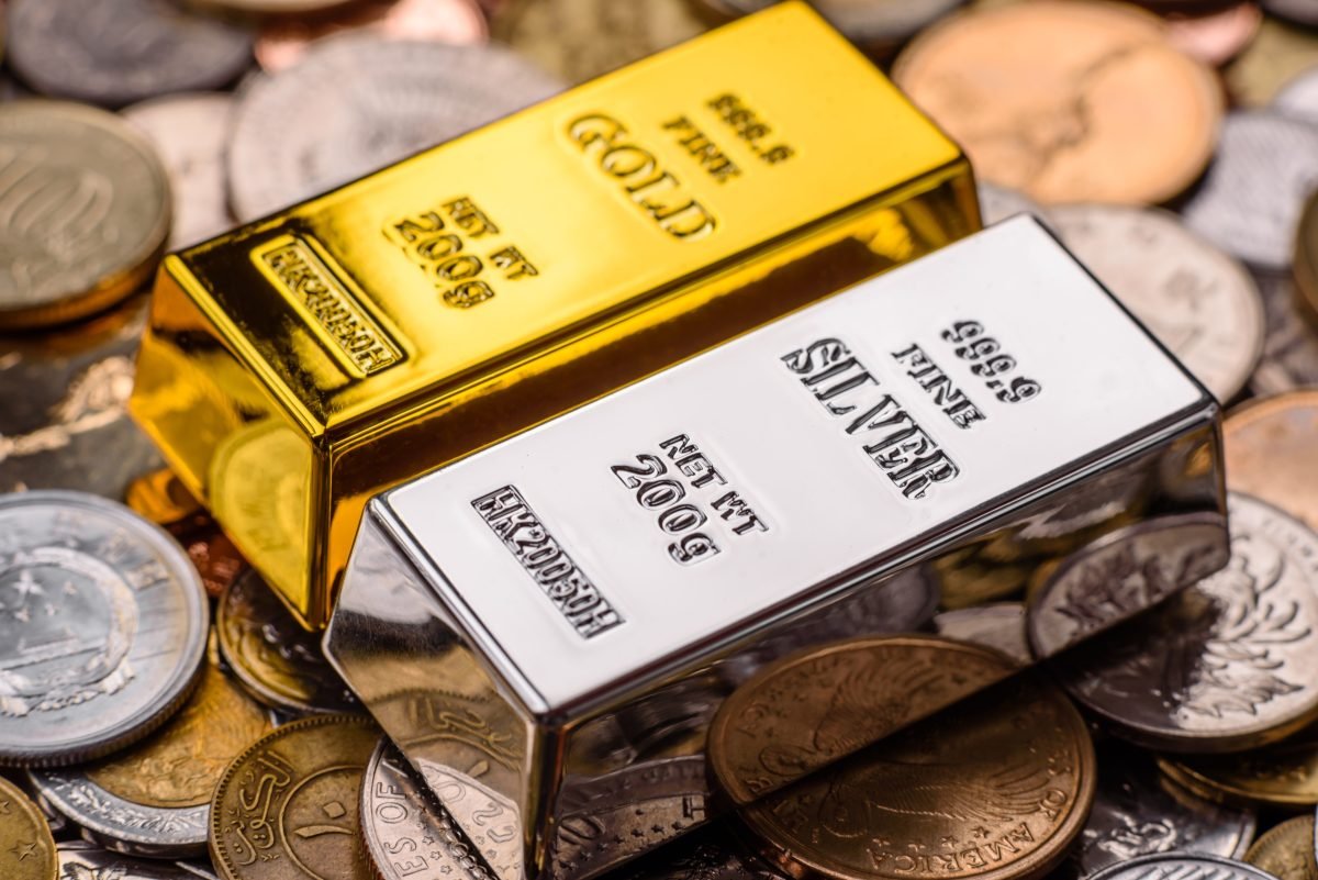 Gold Silver Rate Today: सोने का भाव कितना? जानें 24K, 22K और चांदी के रेट