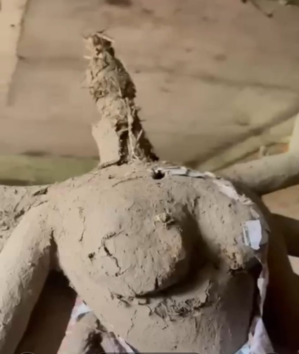 दुर्गा पूजा से पहले पियनिया में मूर्तियां क्षतिग्रस्त, मां दुर्गा समेत करीब एक दर्जन प्रतिमाओं को नुकसान